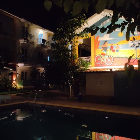 Passions De Goa Hotel Anjuna Bagian luar foto