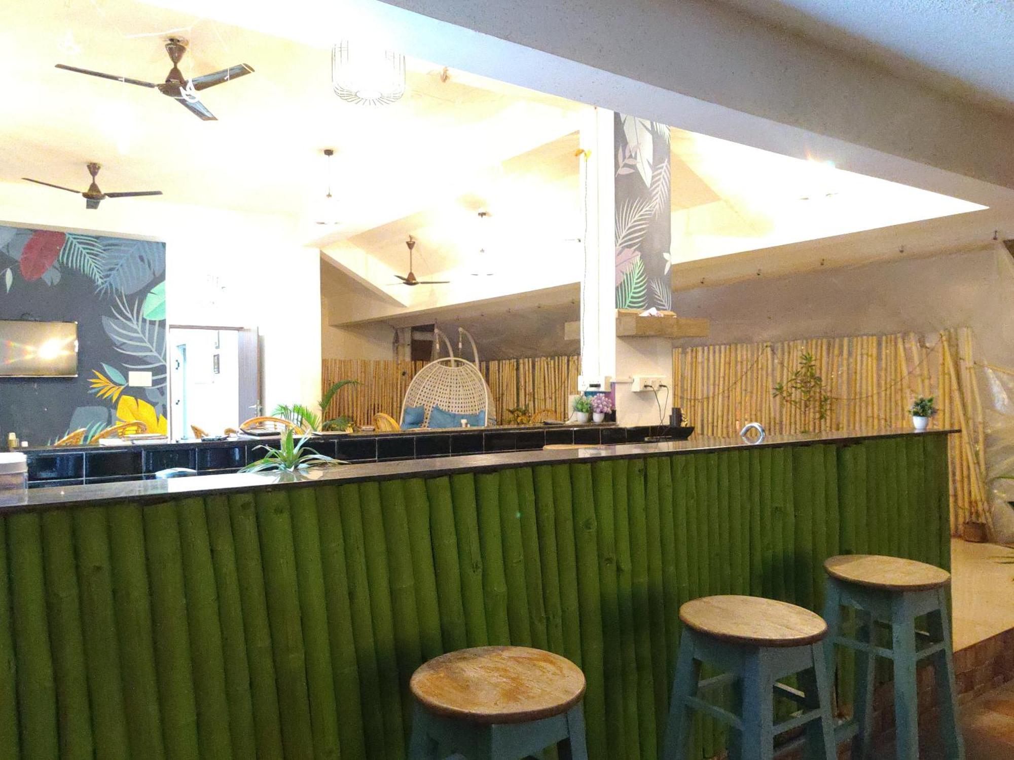 Passions De Goa Hotel Anjuna Bagian luar foto