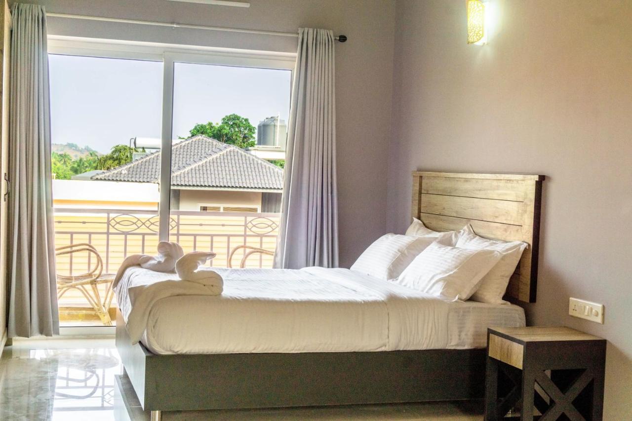 Passions De Goa Hotel Anjuna Bagian luar foto